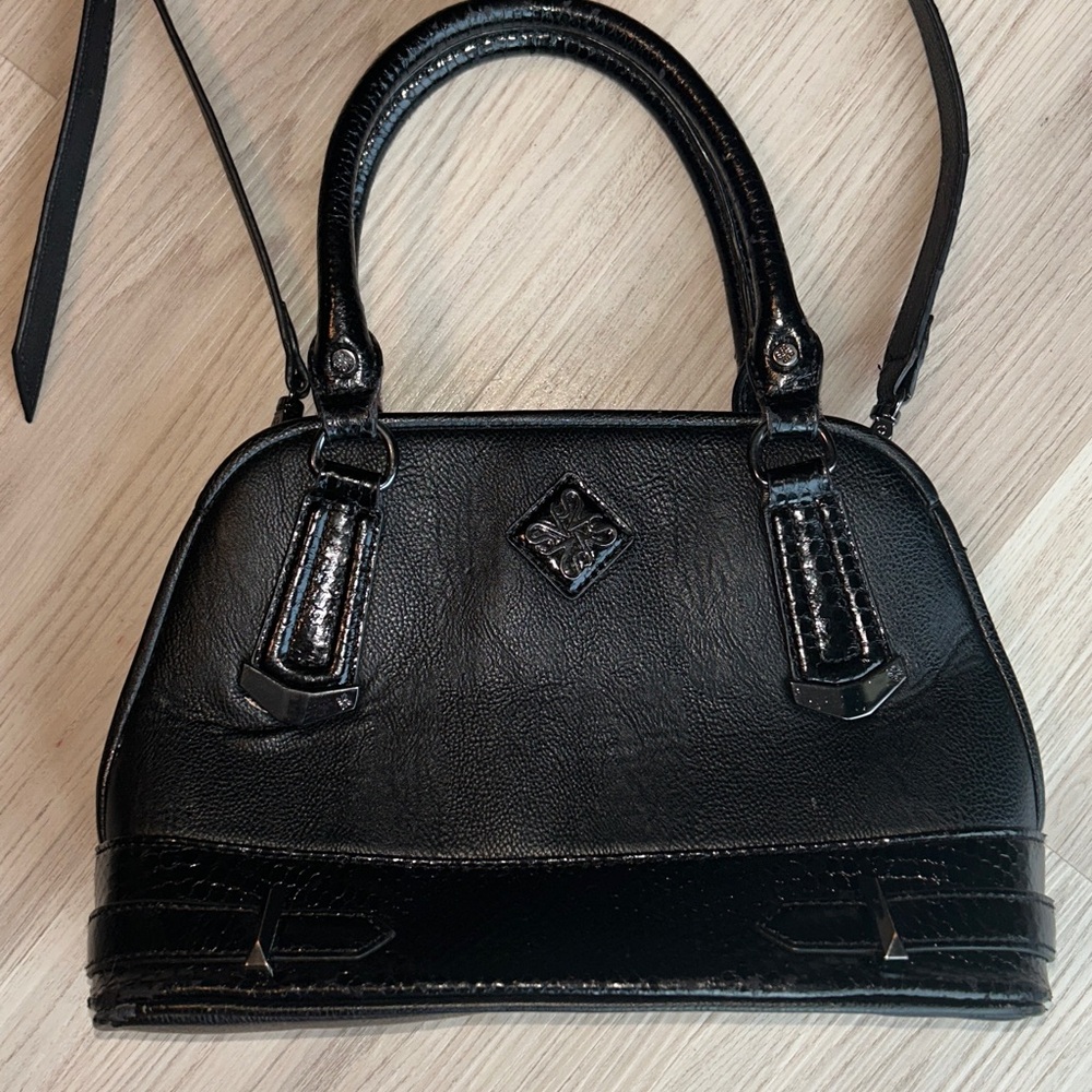 Simply Vera Vera Wang Faux Leather Snake Skin Handbag Black Purse Handle